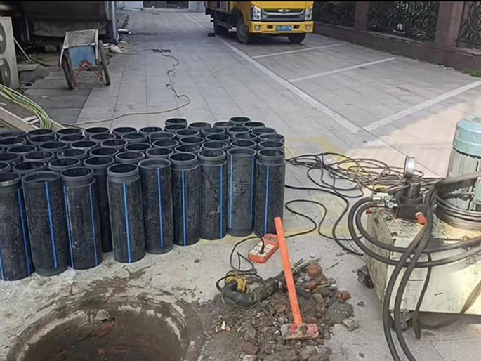 二道江PE置换管厂家 DN315置换管 非开挖管短管置换